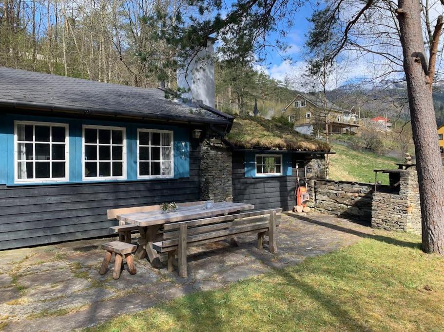Voss/Bolstad: Peaceful Countryside Cabin/Lodge Bolstadøyri 외부 사진